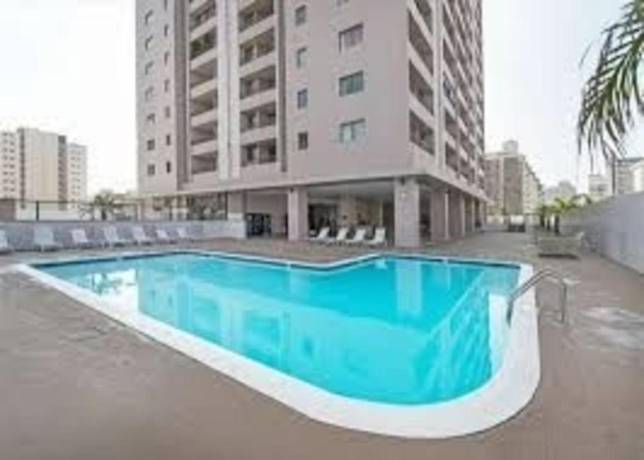Private One Bedroom Condo, With Corporate Rental Car Savings Code Included, Free Onsite Parking โฮโนลูลู ภายนอก รูปภาพ